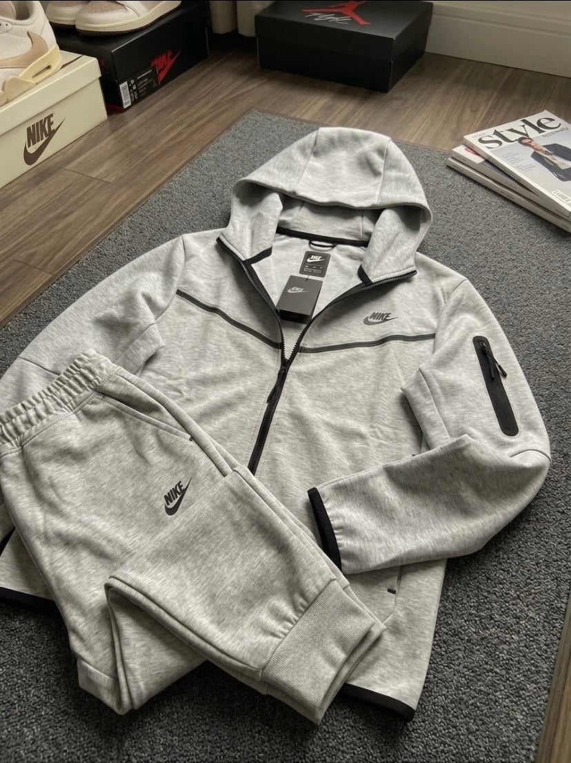 Nike tech Fleece